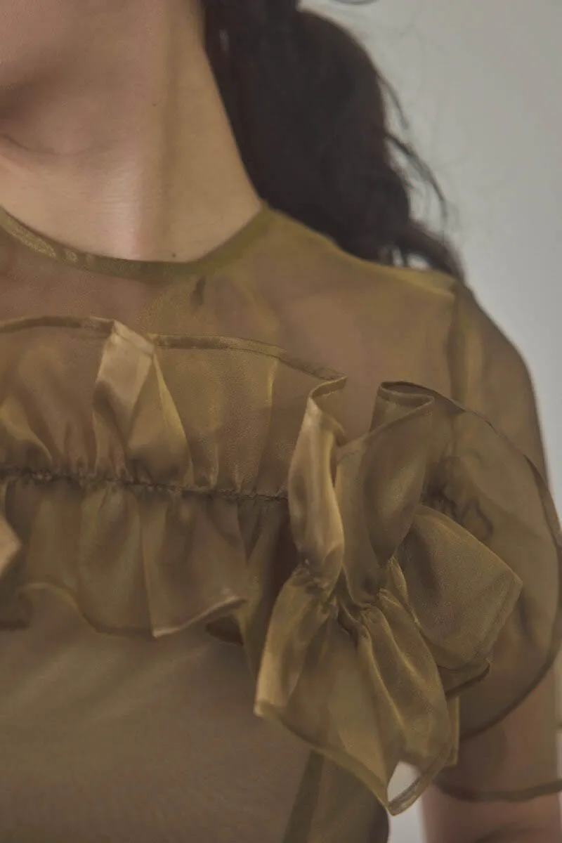 ゴールドのオーガンジーフラワーモチーフドレス