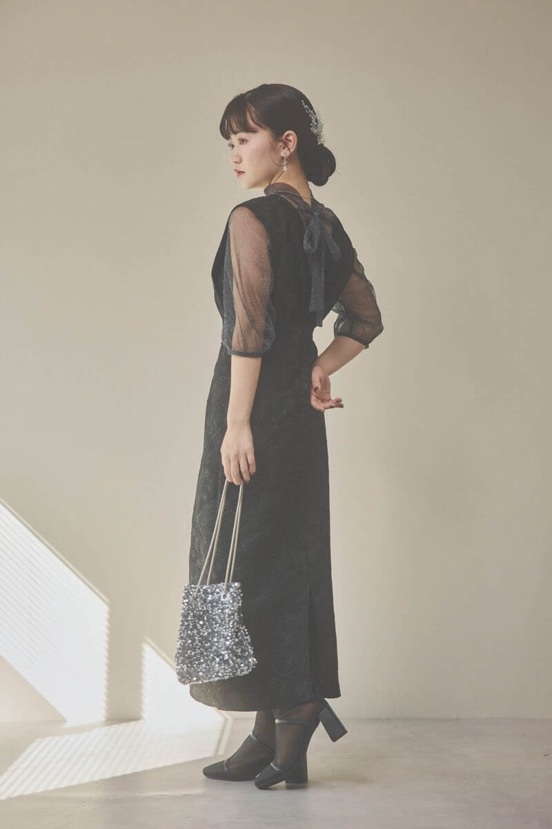 ブラックのチュールトップスラメジャガードドレス