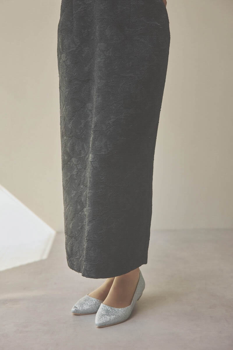 ブラックのチュールトップスラメジャガードドレス