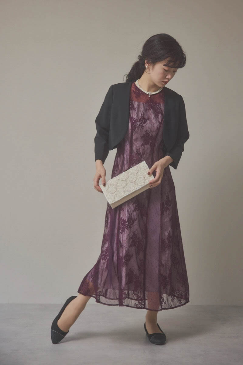 パープルの花柄×ドットレースドレス