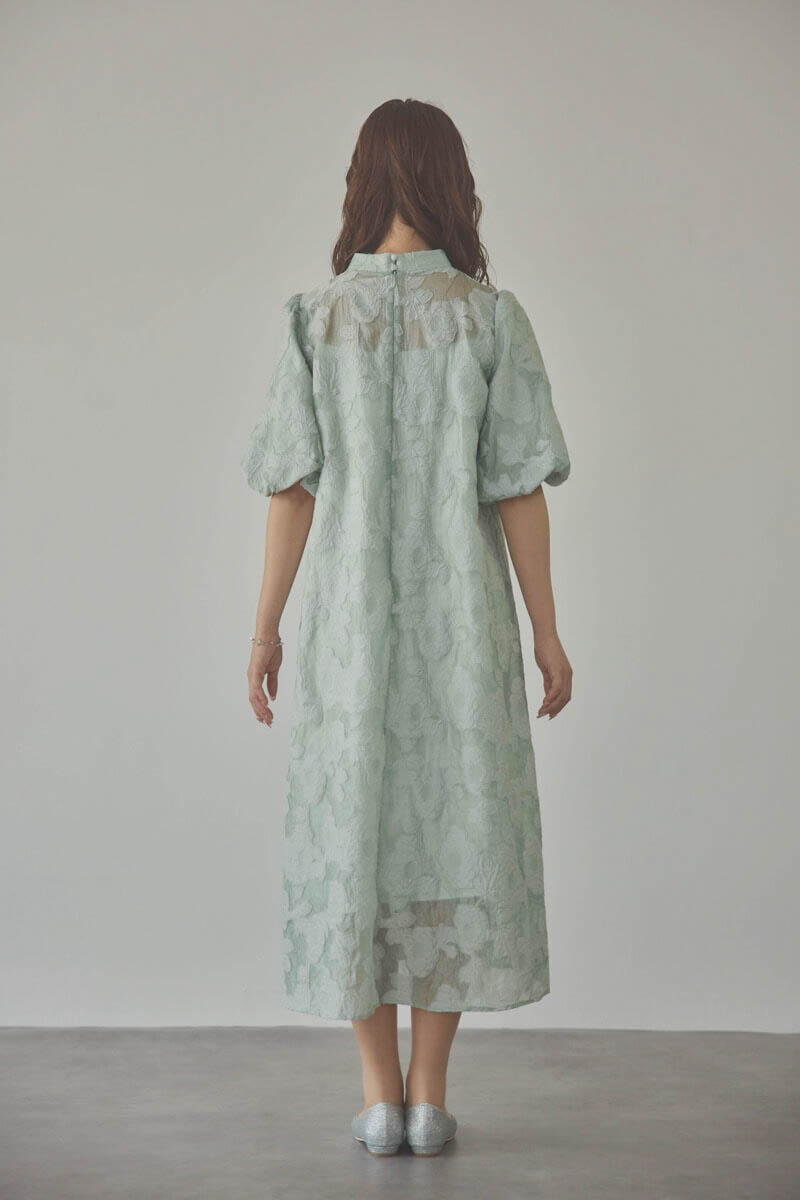 オリーブのボリュームスリーブフレアドレス