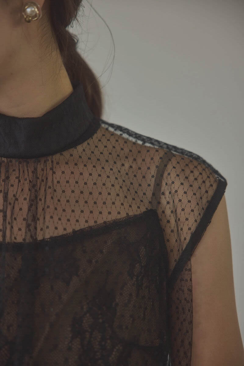 ブラックのチュールレースドッキングコンビネゾン