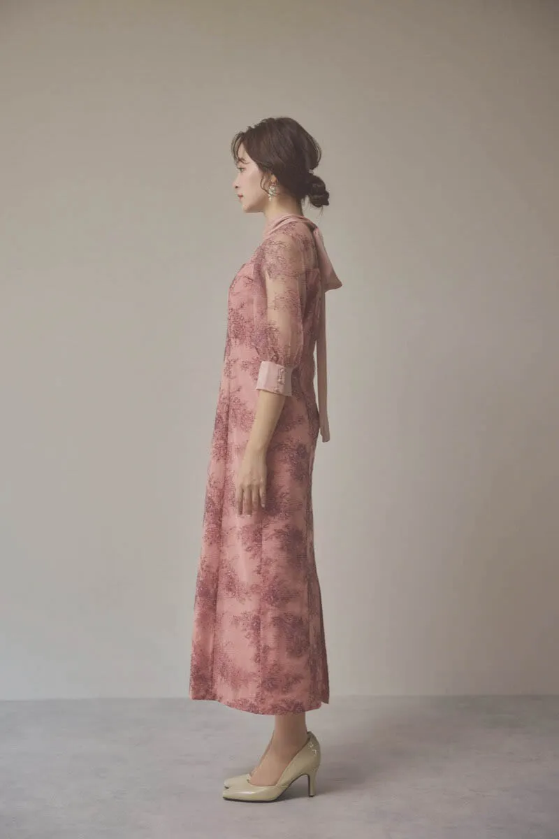 ピンクのシャイニーレースリボンドレス