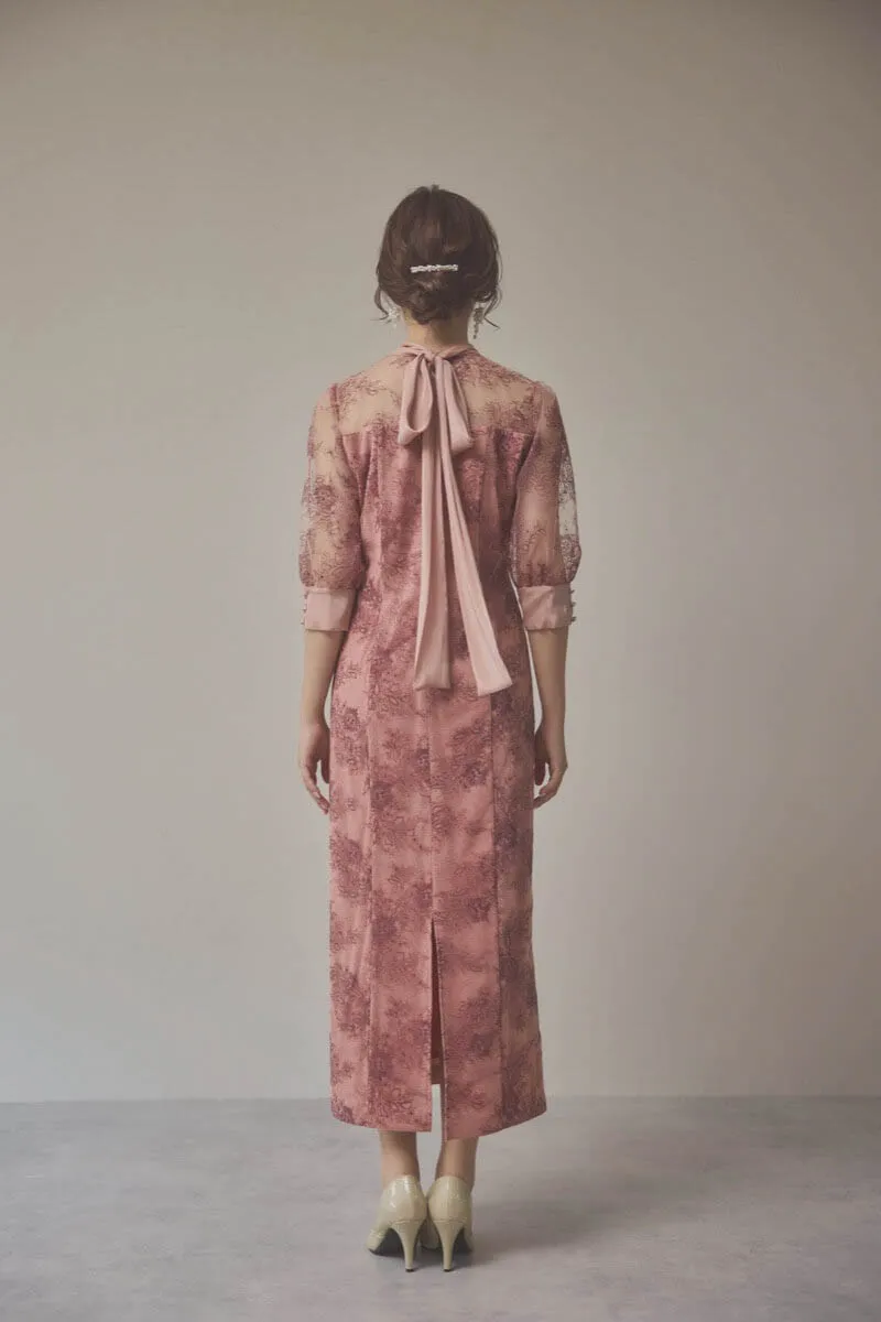 ピンクのシャイニーレースリボンドレス