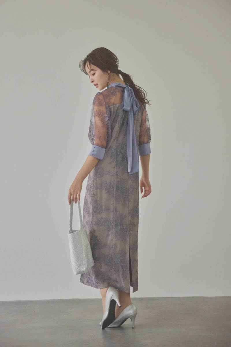 パープルのシャイニーレースリボンドレス