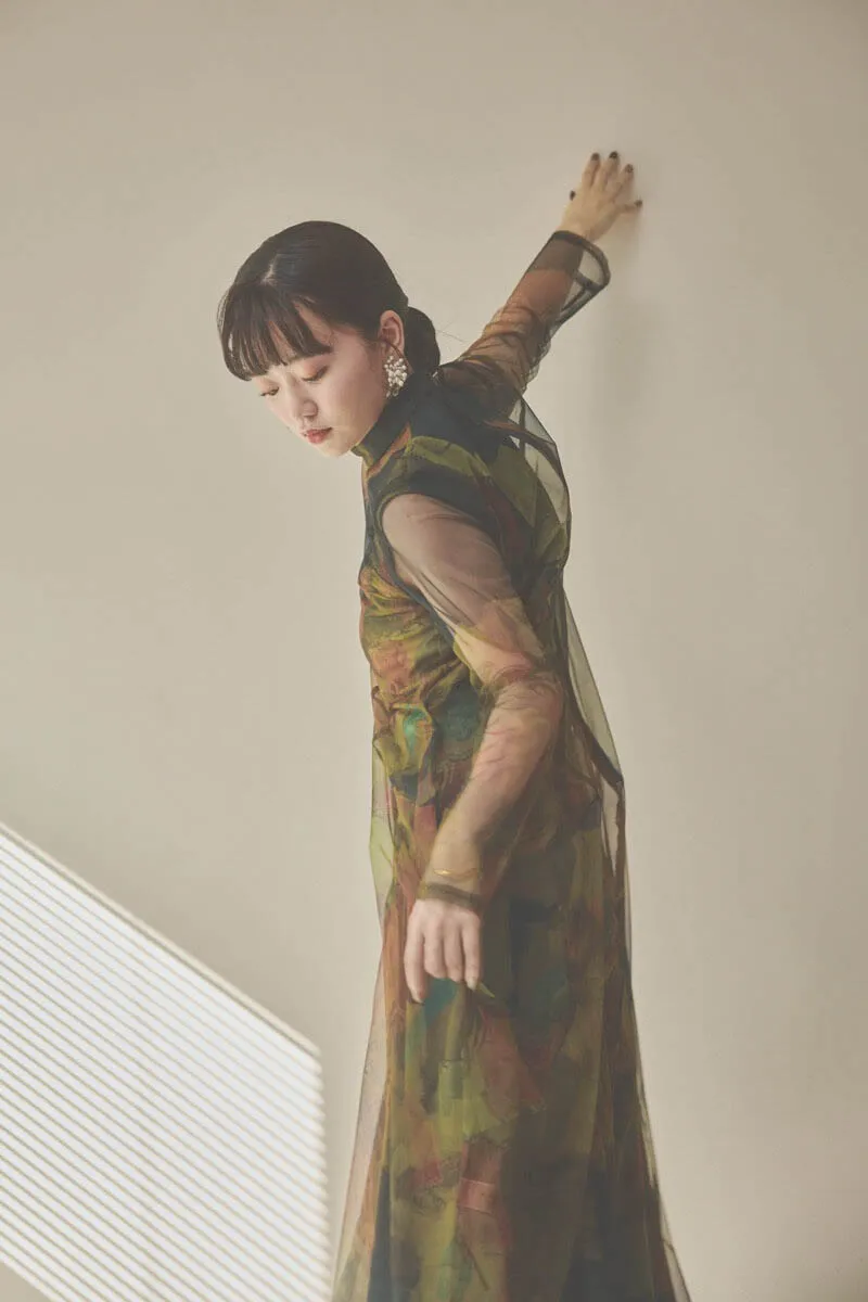 カーキのアートシアードレス