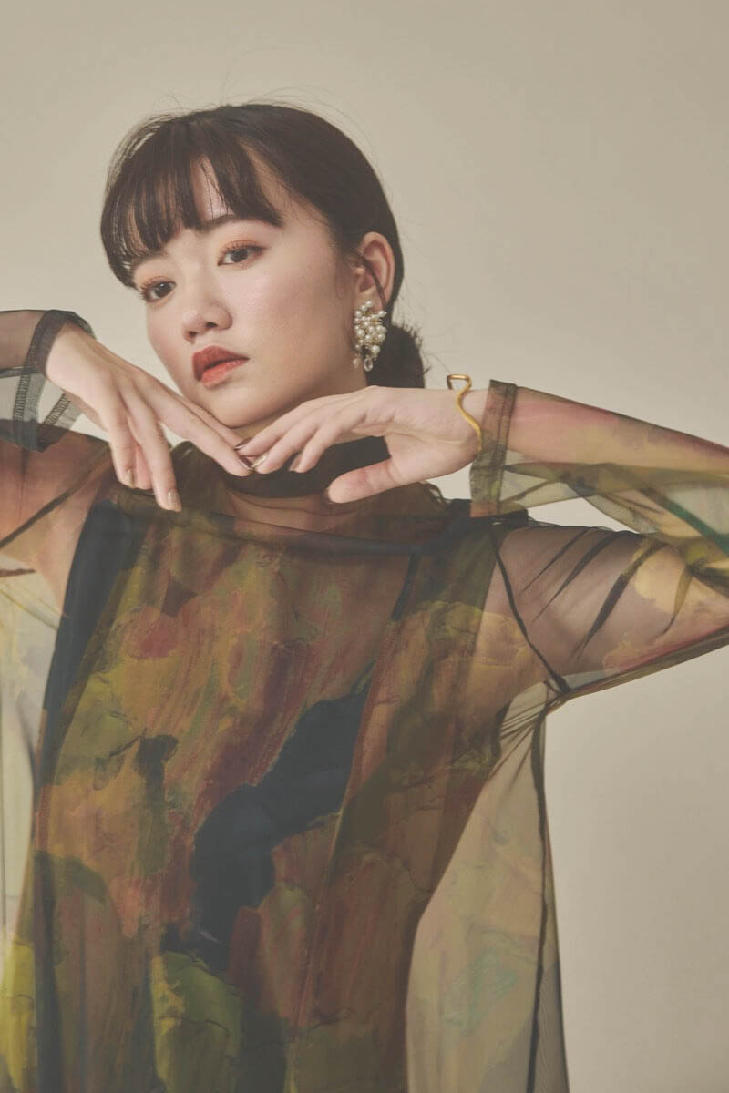 カーキのアートシアードレス