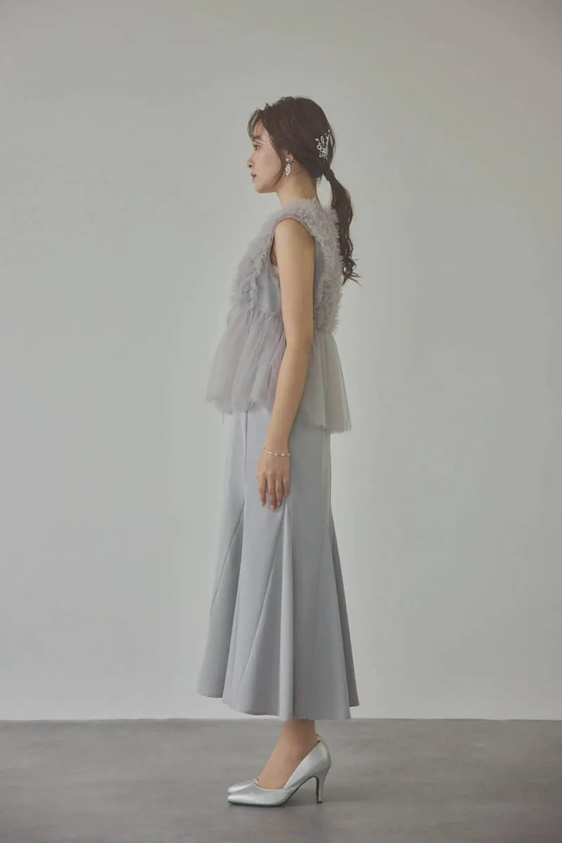 グレーのフリルチュールマーメイドドレス