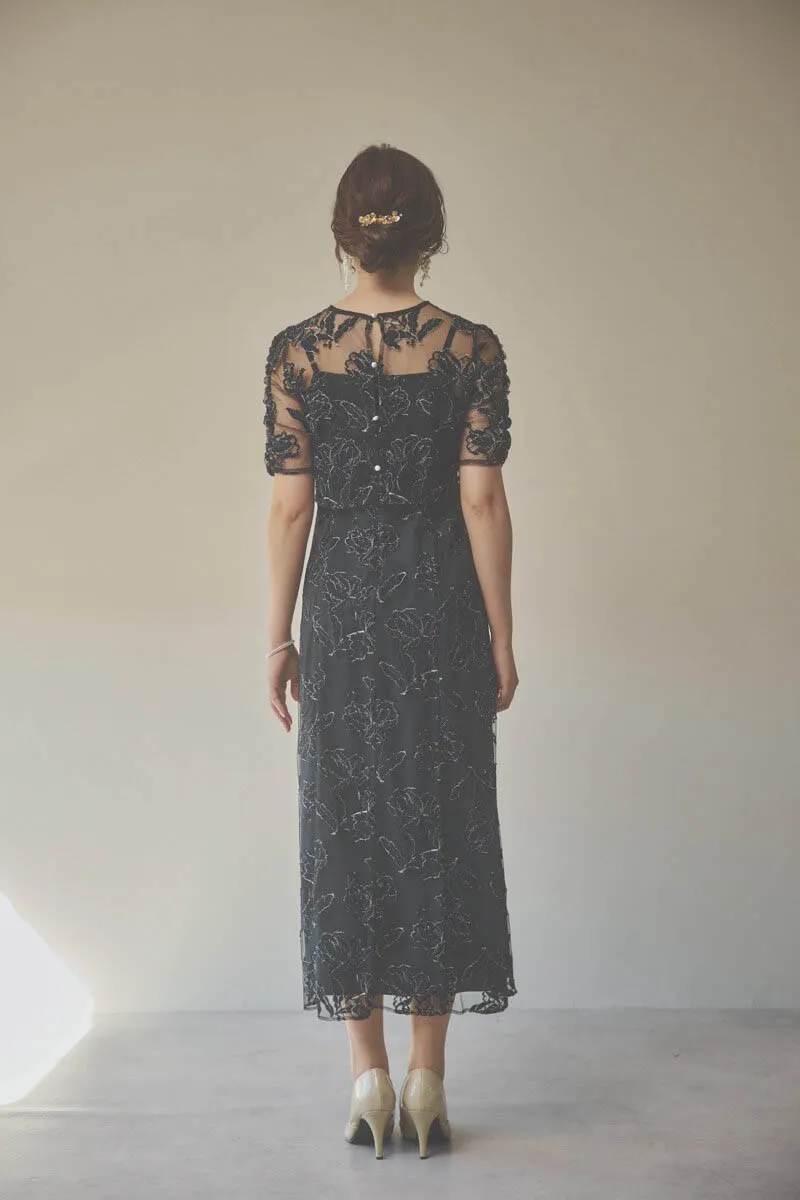 ブラックのローズレースレイヤードドレス