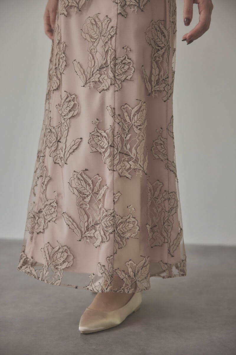 ダスティピンクのローズレースレイヤードドレス