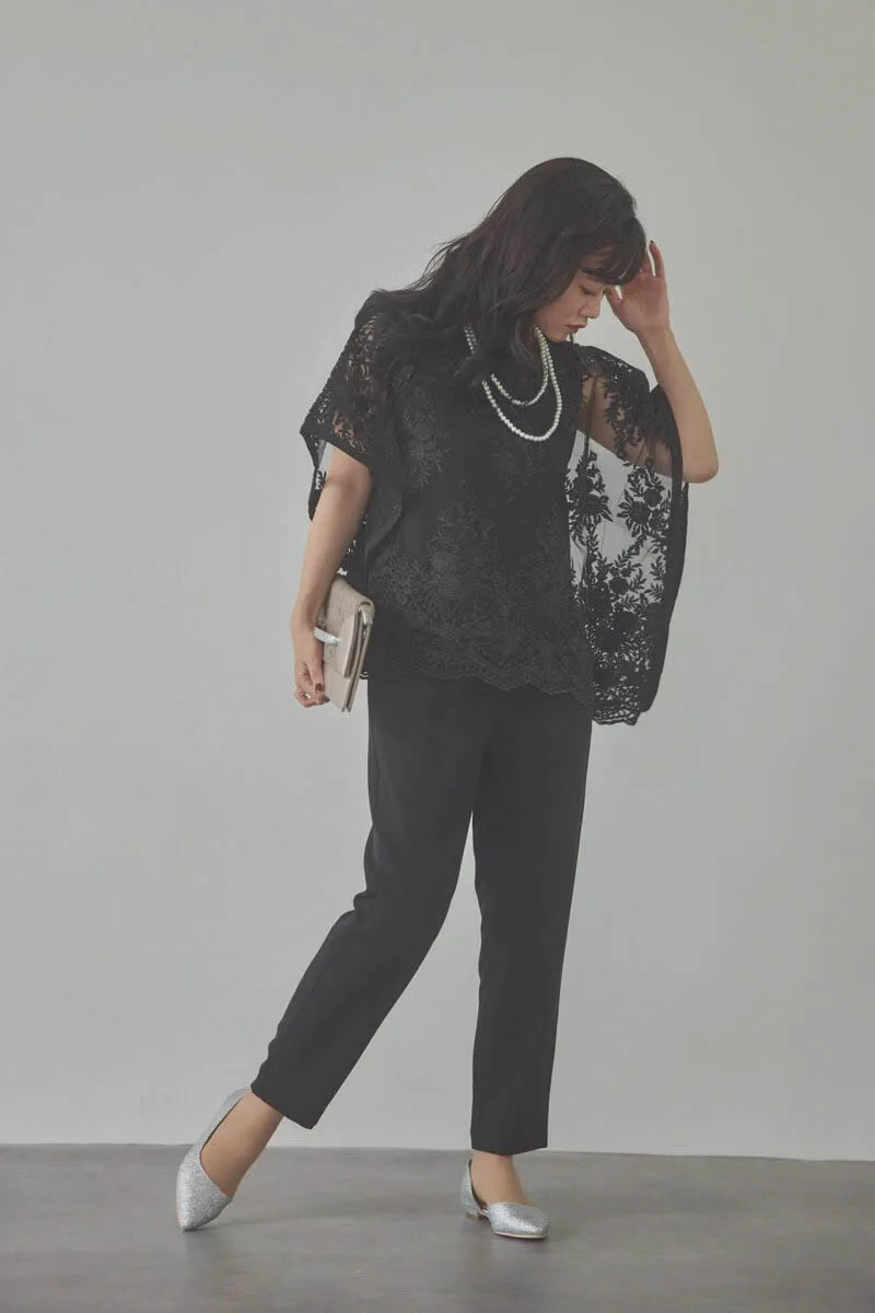 ブラックのバタフライスリーブパンツドレス