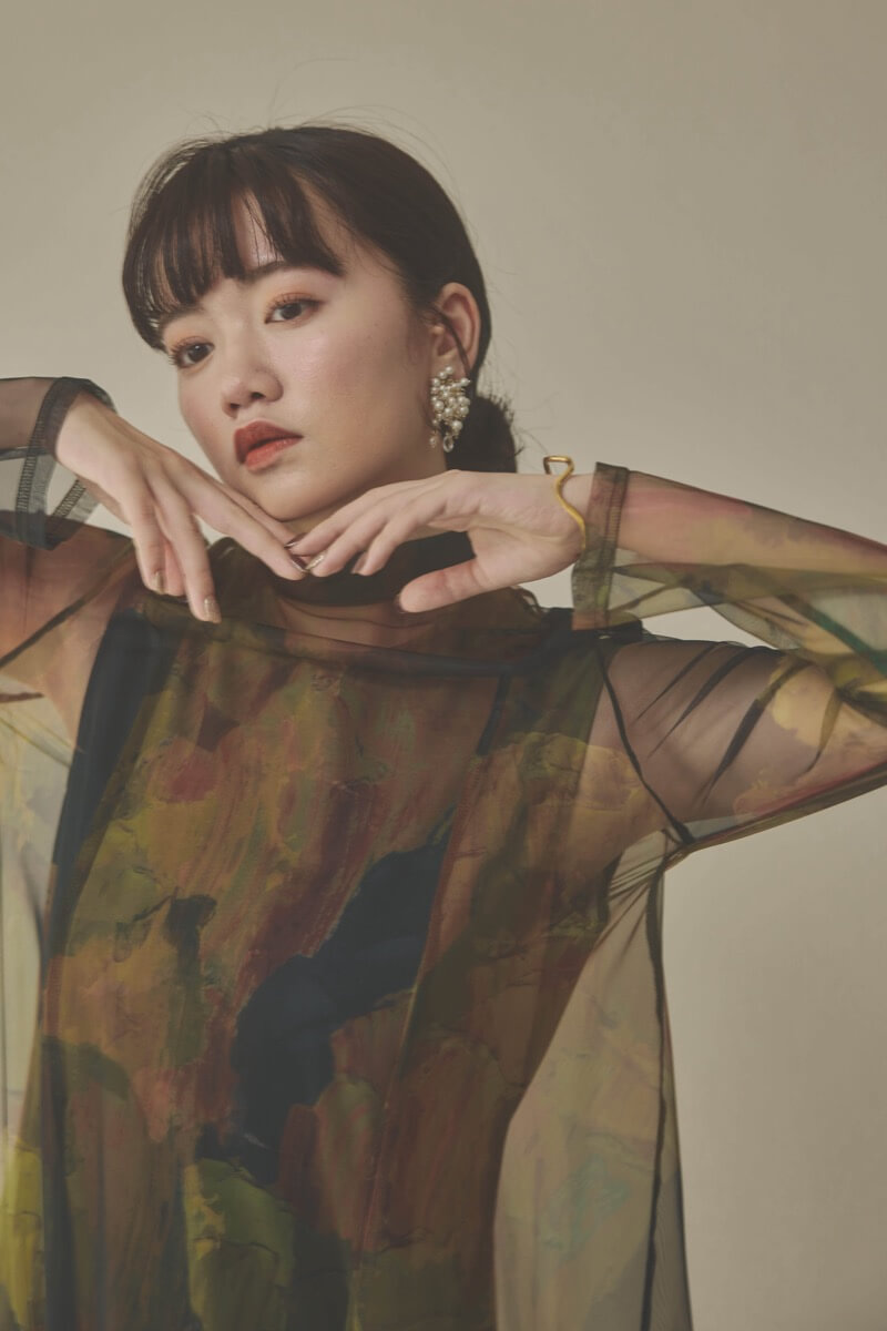 カーキのアートシアードレス