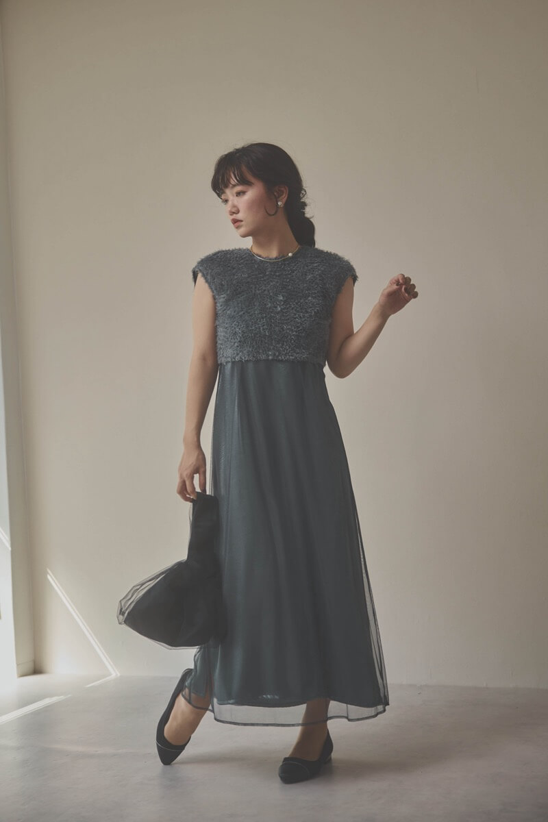 グレーの2wayエプロンドレス