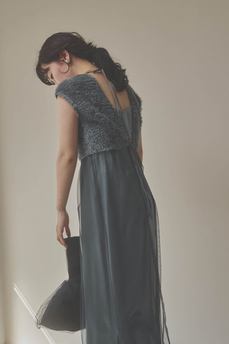 グレーの2wayエプロンドレス