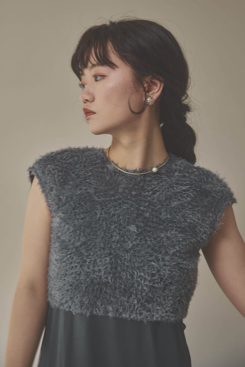 グレーの2wayエプロンドレス