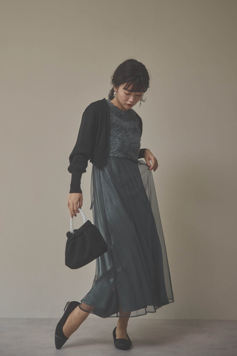 グレーの2wayエプロンドレス