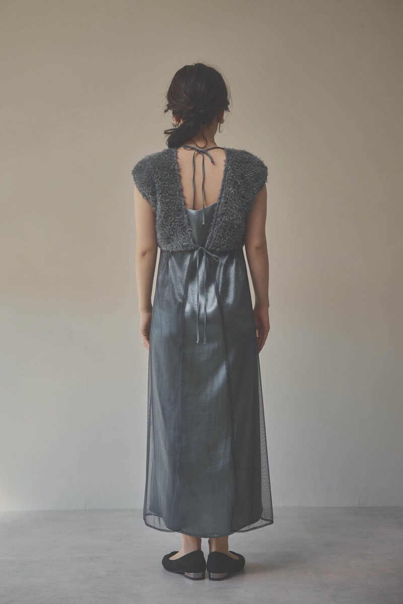 グレーの2wayエプロンドレス