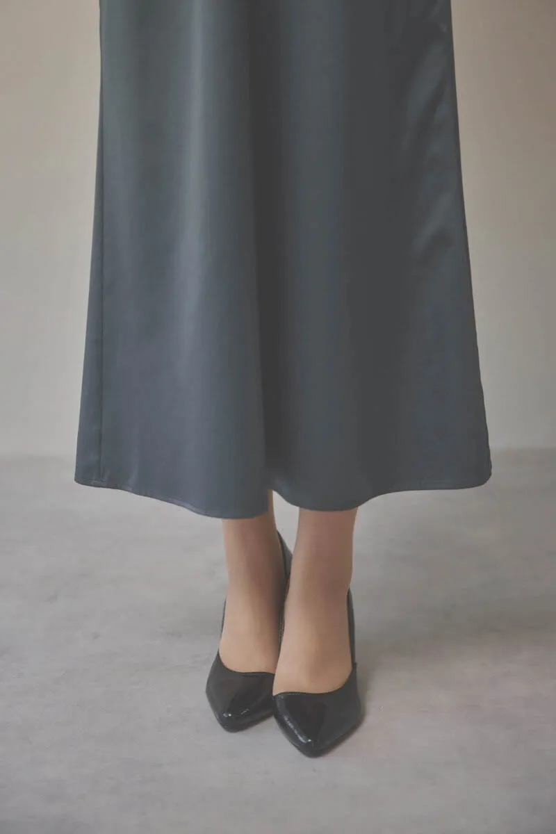 グレーのフリルケープブラウスセットドレス