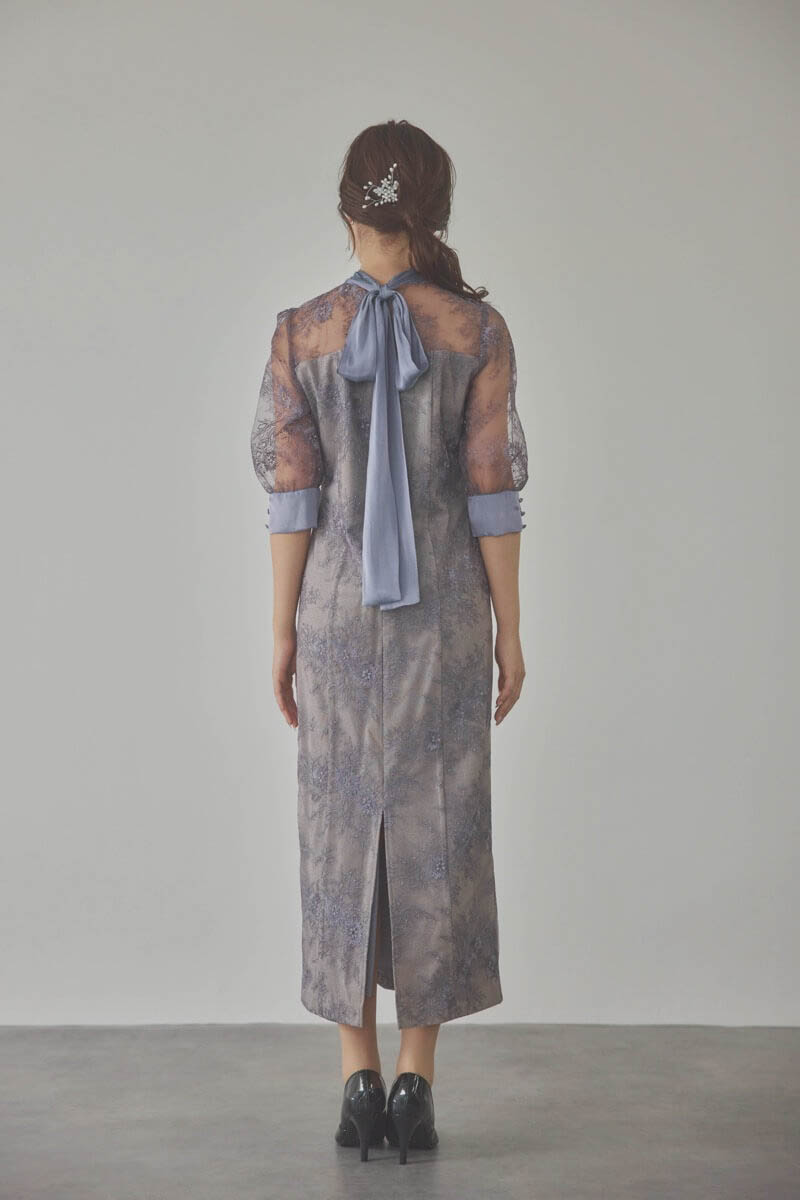 パープルのシャイニーレースリボンドレス