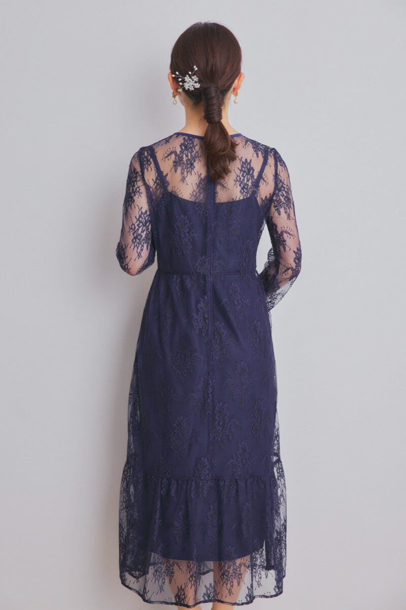ネイビーのオールレース配色ドレス