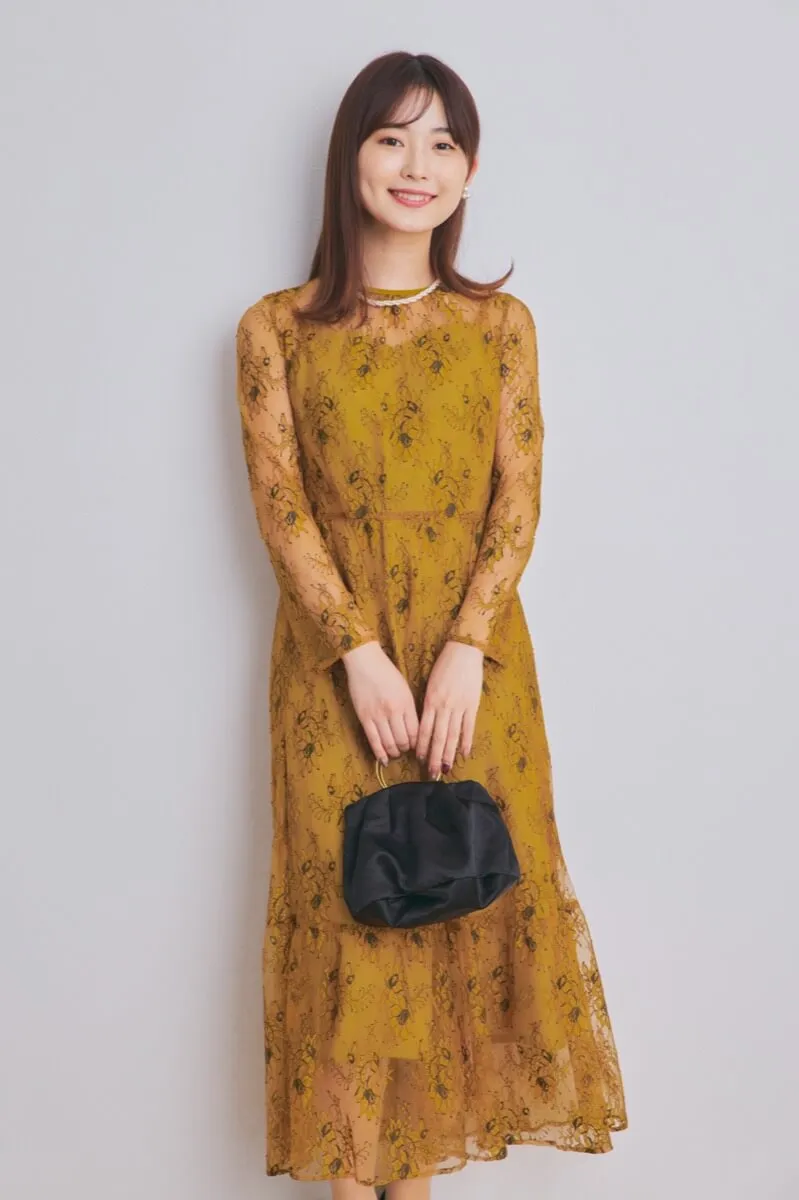 イエローのオールレース配色ドレス