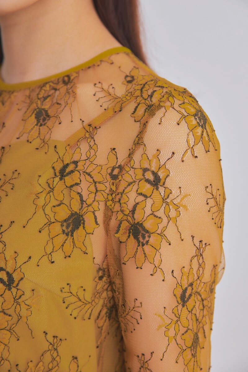 イエローのオールレース配色ドレス