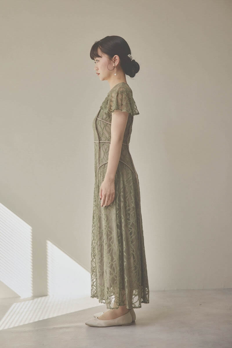 カーキのパイピングビスチェレースドレス