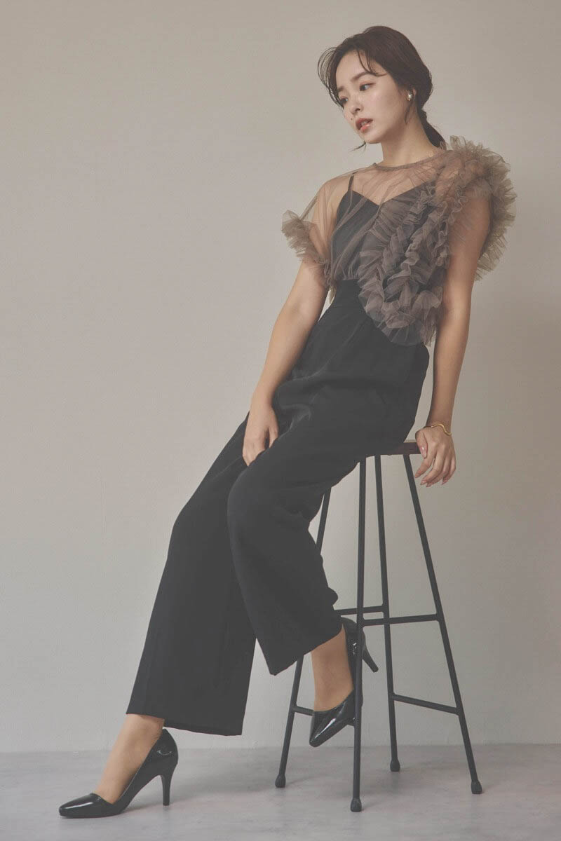 ブラックのチュールドッキングコンビネゾン