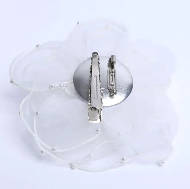 パール付きホワイトコサージュ