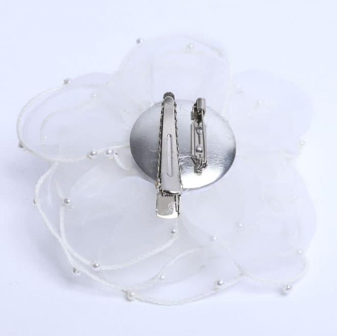 パール付きホワイトコサージュ