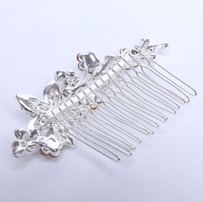 パールとビジューのフラワーコーム