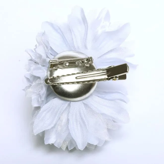 ラメ入りグレーのフラワーコサージュ