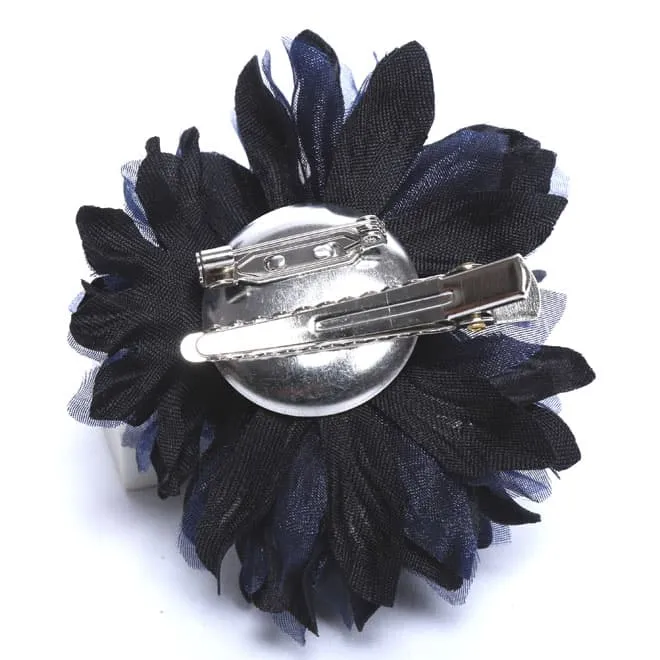 ラメ入りネイビーのフラワーコサージュ