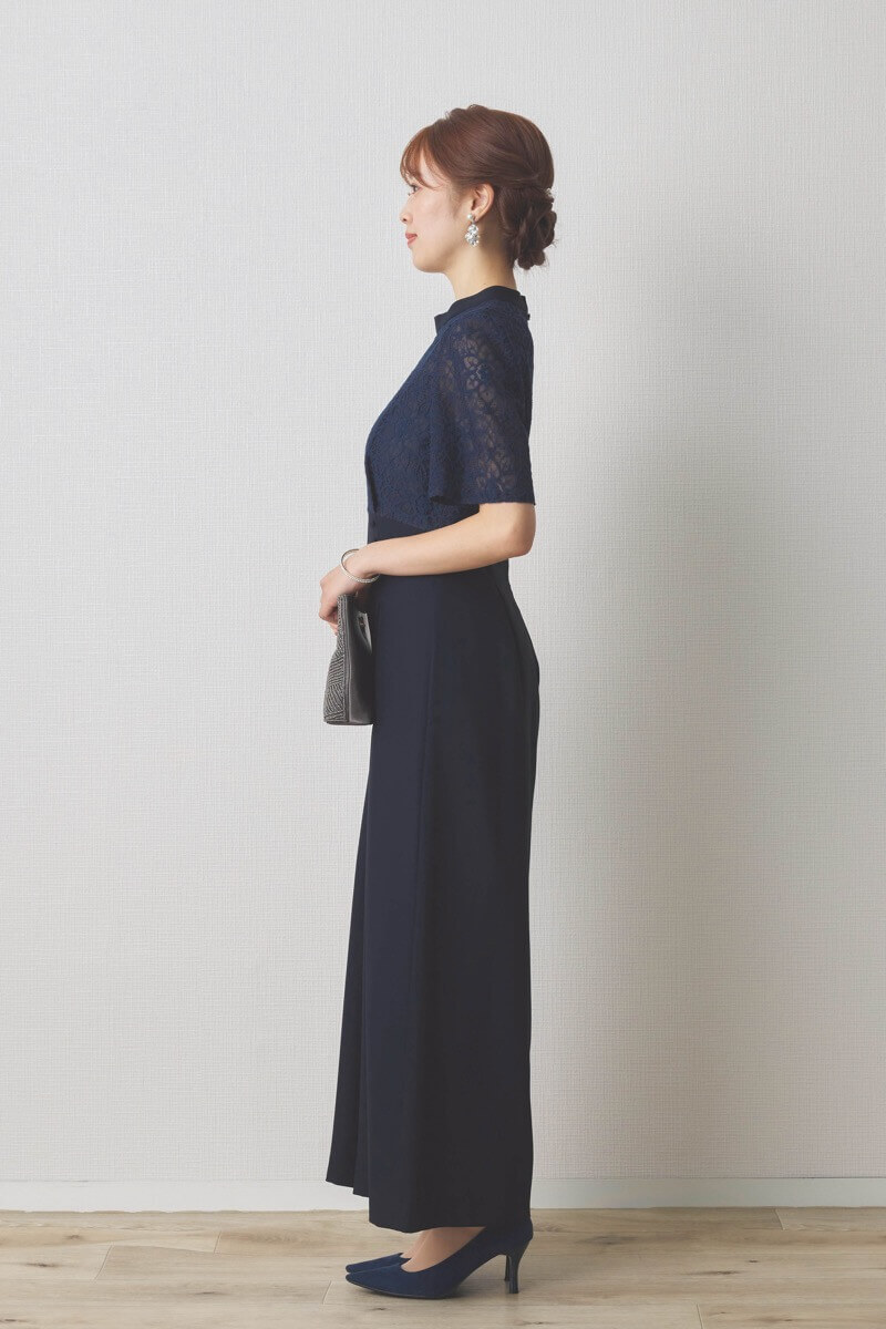 ネイビーのレースコンビオールインワンパンツドレス