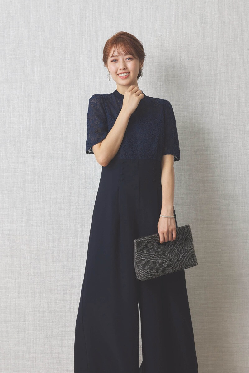 ネイビーのレースコンビオールインワンパンツドレス