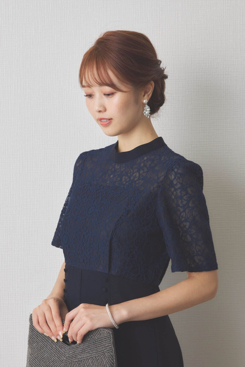 ネイビーのレースコンビオールインワンパンツドレス