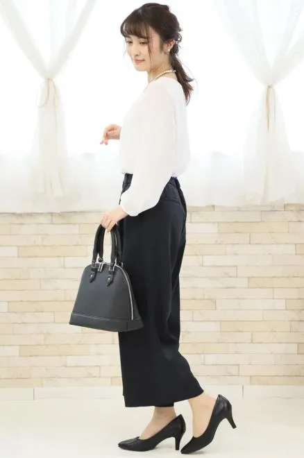 ネイビーのシフォンブラウスワイドパンツセレモニースーツセット