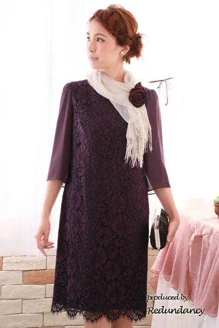 パープルのIライン総柄レースドレス