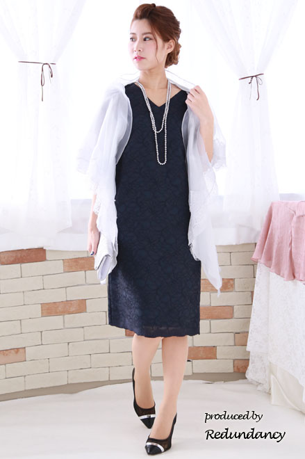 ネイビーの刺繍のVネックIラインミディ丈ドレス