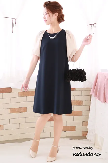 ネイビーのゆったりシンプルミニ丈ドレス