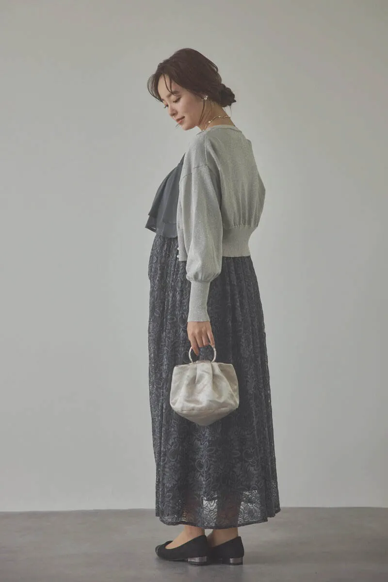 チャコールグレーの授乳口付きレーススカートドレス