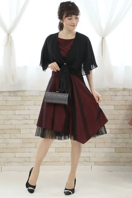 ブラックの3WAY袖付きストール