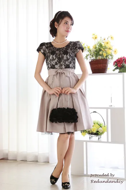 ブラックレース×ベージュの切替リボンプリンセスドレス