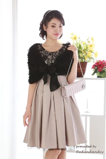 ブラックレース×ベージュの切替リボンプリンセスドレス