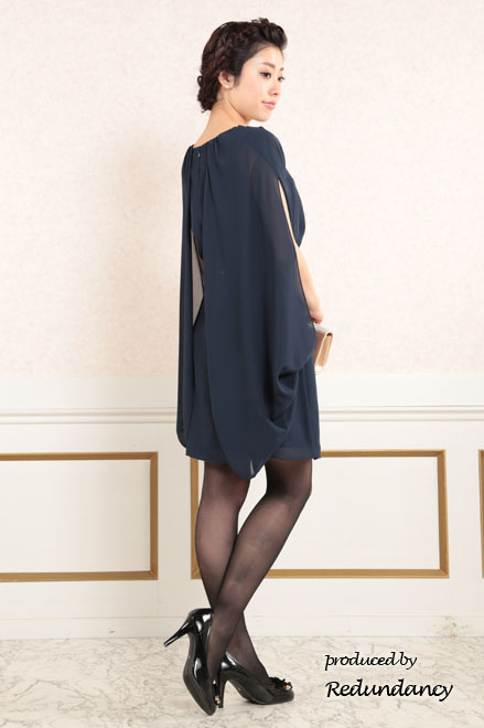 ネイビーのアームスリットシフォンドレス