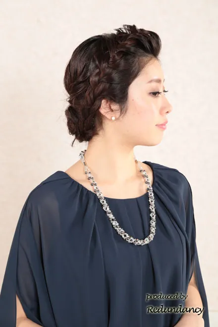 ネイビーのアームスリットシフォンドレス