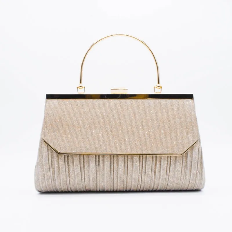 ベージュのラメプリーツハンドル付きバッグ