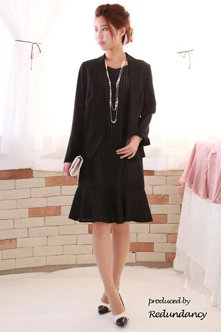 ブラックのシアーチェック柄ドレス