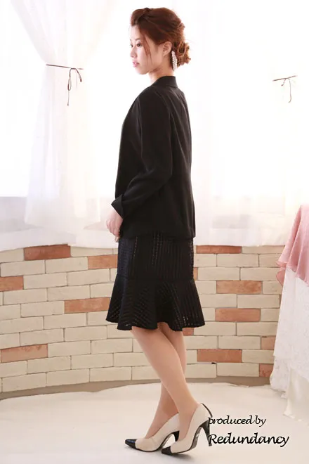 ブラックのシアーチェック柄ドレス