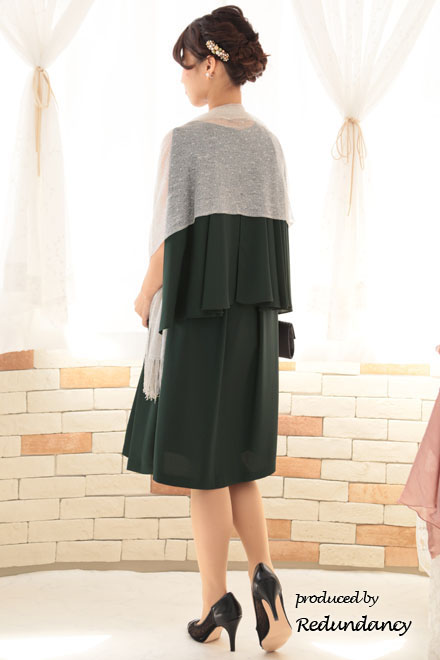 モスグリーンの2wayケープ付きノースリーブドレス